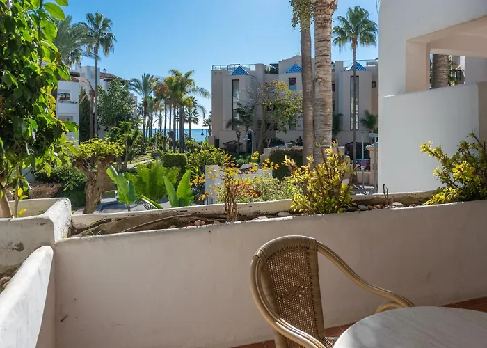 De Lujo A 30m Playa إِستيبونا